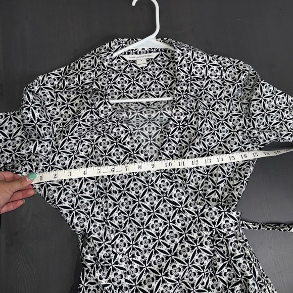 Diane Von Furstenberg Jadrian Floral Wrap Pleated Dress - Picture 6 of 8